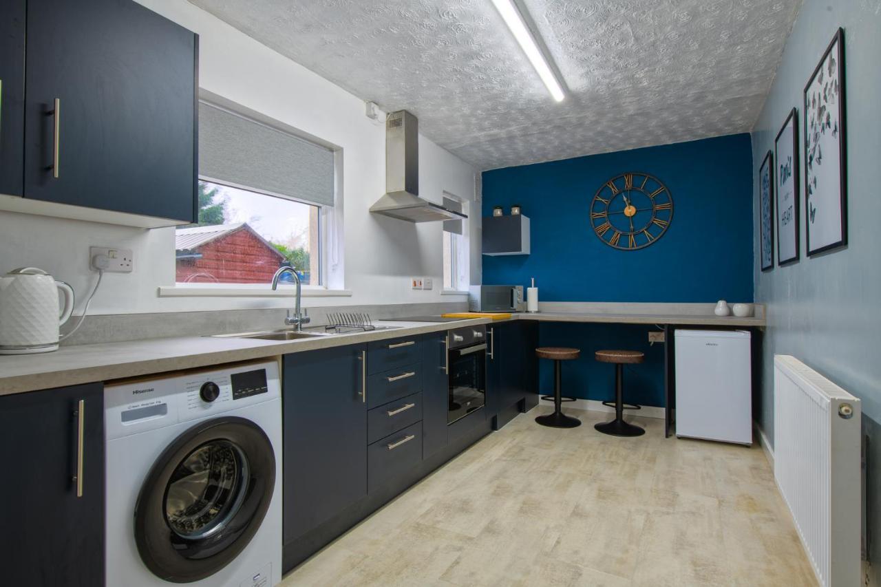 Rookwood House - Spacious Home With Free Parking - Short Stay Leeds Leeds  Eksteriør bilde