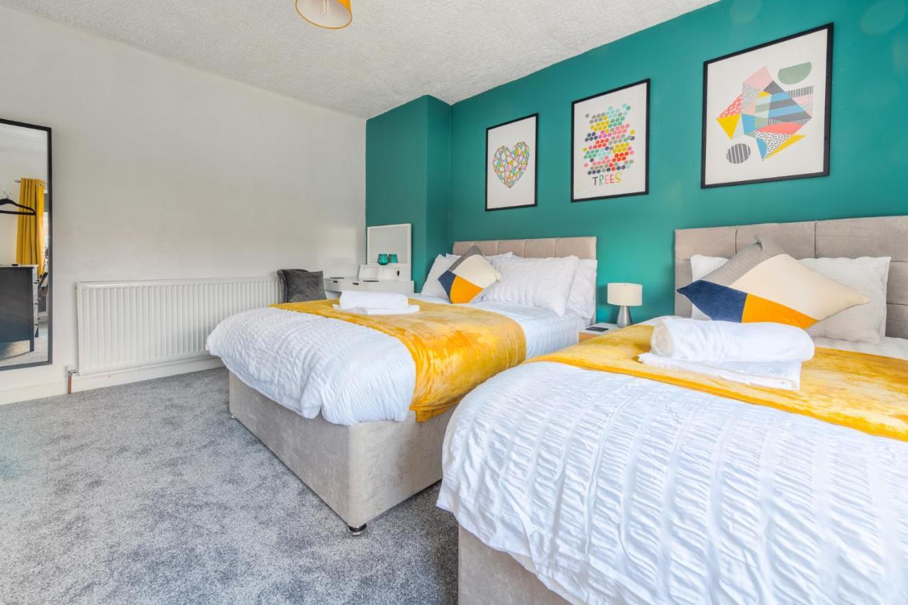Rookwood House - Spacious Home With Free Parking - Short Stay Leeds Leeds  Eksteriør bilde