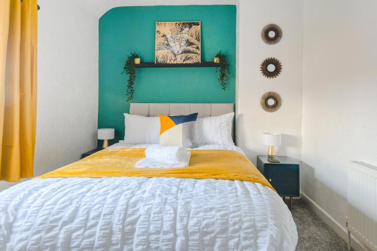 Rookwood House - Spacious Home With Free Parking - Short Stay Leeds Leeds  Eksteriør bilde