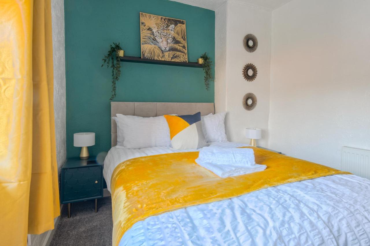 Rookwood House - Spacious Home With Free Parking - Short Stay Leeds Leeds  Eksteriør bilde