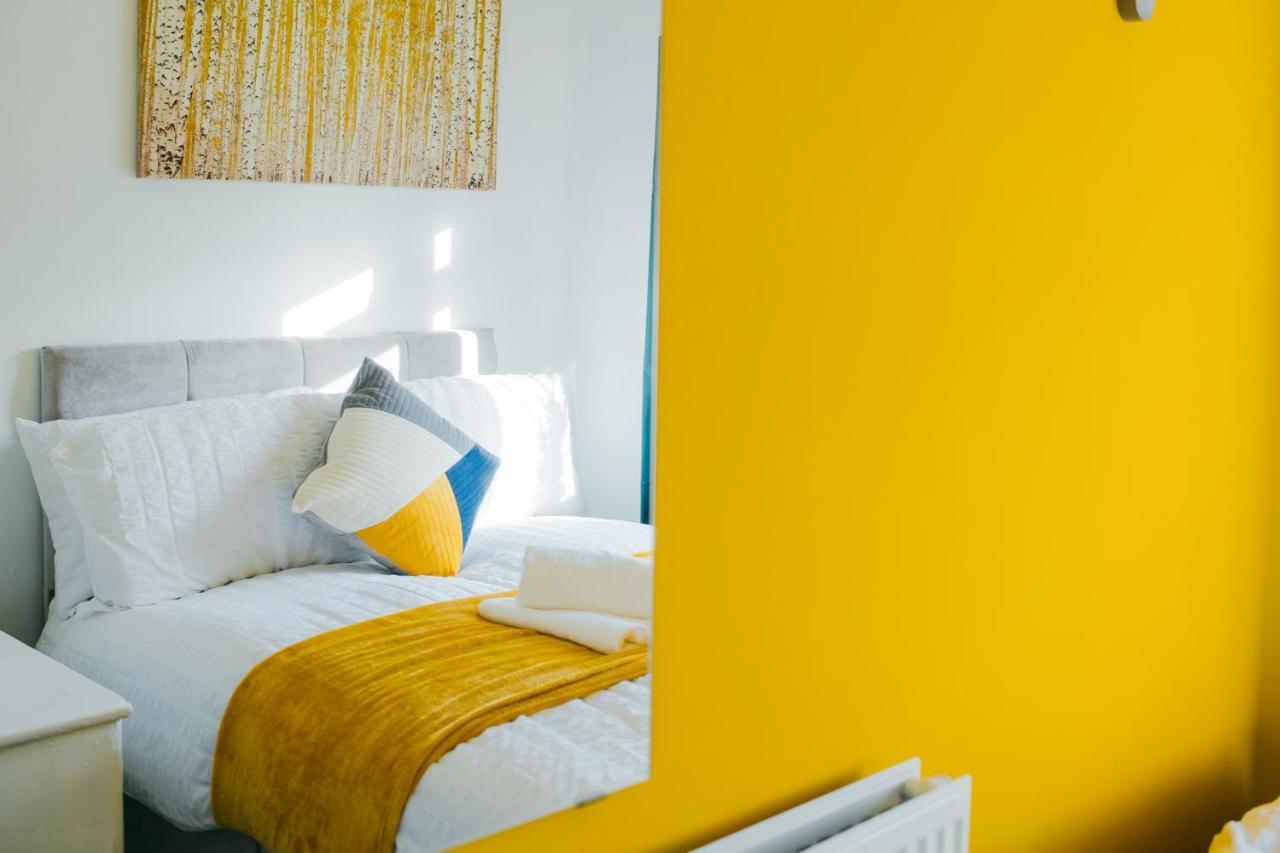 Rookwood House - Spacious Home With Free Parking - Short Stay Leeds Leeds  Eksteriør bilde